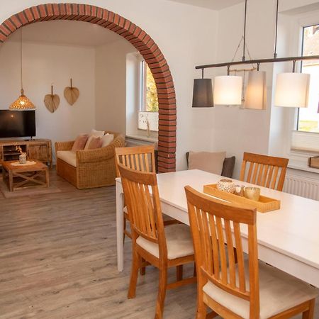 Grosses Ferienhaus Mit 4 Schlafzimmern Eutin Eksteriør bilde