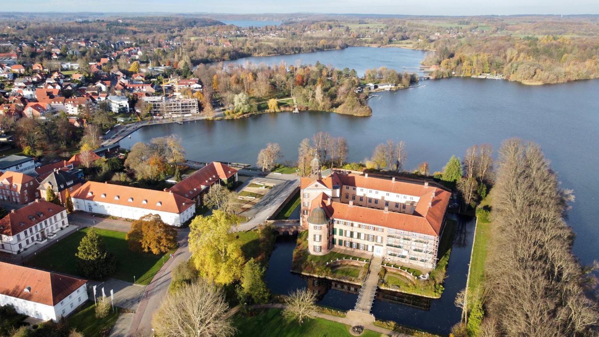 Grosses Ferienhaus Mit 4 Schlafzimmern Eutin Eksteriør bilde